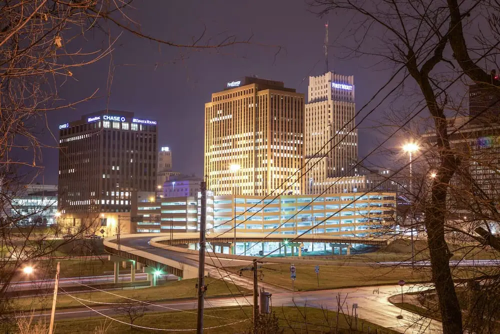 Akron, Oh